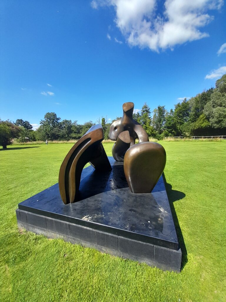 Henry Moore Foundation is an inspiration. The day arrived - one of those brilliantly late summer sunny days. Henry Moore - An Inspiration